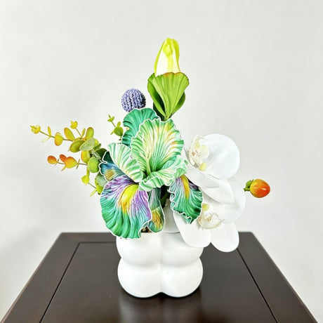 Simulated iris potted plant, floral artistry vibrant and colorful, pumpkin planter round and versatile, no maintenance ready to display upon opening, brightens up new Chinese-style and light luxury home spaces.(GREEN)