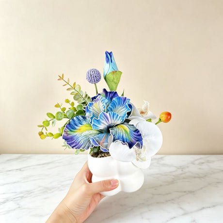 Simulated iris potted plant, floral artistry vibrant and colorful, pumpkin planter round and versatile, no maintenance ready to display upon opening, brightens up new Chinese-style and light luxury home spaces.(GREEN)