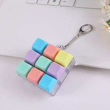 Creative Fingertip Stress Reliever: Keyboard Click Sound Keychain, Colorful Fidget Ring Relaxation Companion（9 key）