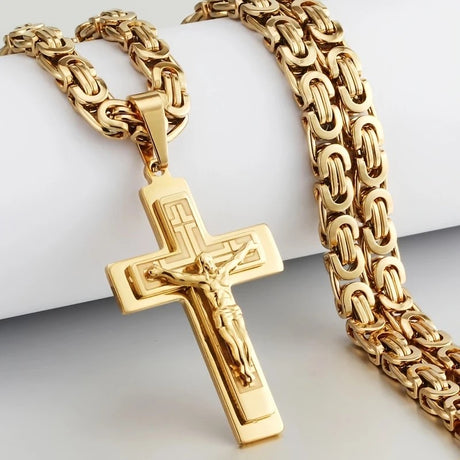 Trendy Gold-Plated Cross Men's Pendant, paired with a Cuban chain—a bold, personal expression of faith.（Gold+silver）