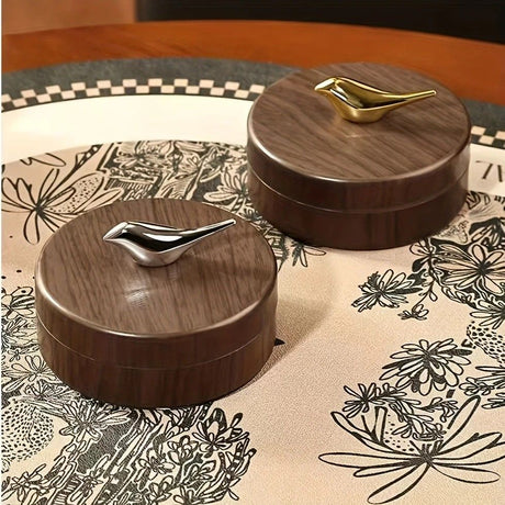 1 Light-Luxury Fashion Desktop Ashtray | Creative High-End Living Room Home Decor, Personalized Car Ashtray with Lid, Retro Aesthetic, the Perfect Gift for Homeowners.Golden bird golden liner