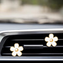 6 Pcs Daisy Flower Air Vent Clip Accessories Air Conditioning Outlet Clip Car Air Freshener Dashboard Accessories Charm Car Inter Decor(3 cm, 3.3 cm,White)