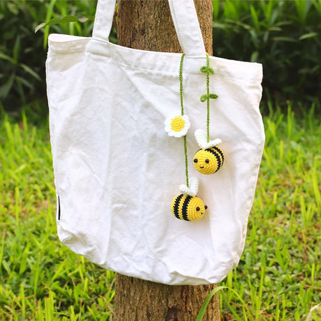 Crochet Bee Car Rear View Mirror Holder, Cute Bumblebee Hanging Ornament, Gift for Bee Lovers, Crochet Lovely Bag Ornament, Automotive Interior Decorations