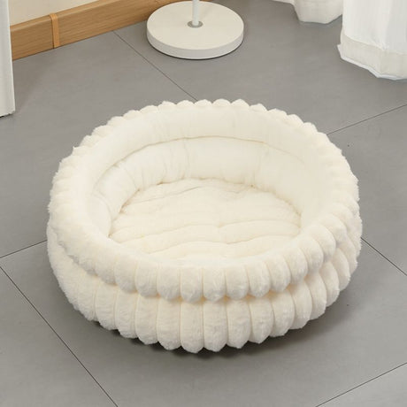 Milky White Plush Round Pet Bed with Removable Cushion, Size M, Thick Warm Dog & Cat Nest, Cosy Soft Indoor Sleeping Space for Small to Medium‑Sized Pets