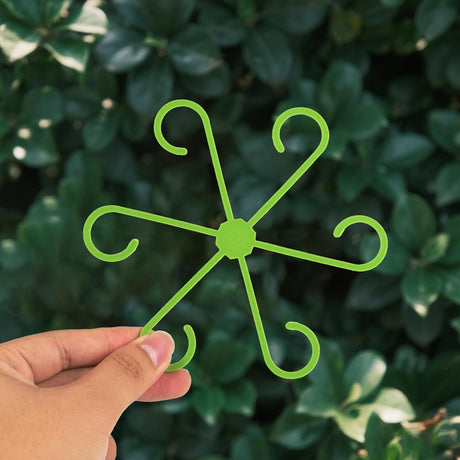 16 Pack Indoor Plant Stakes 4 Sizes 4 of Each Size Green Plant Supports for Tall Plants Monstera Plant Anchors Plant Fixing Hooks Suitable for Indoor Gardens