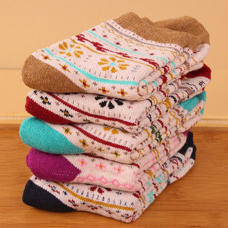 Wool Blend Terry Socks 5-Pack - Winter Thick Warm Mid Calf Crew Socks for Women - Vintage Snowflake Pattern Cotton Socks - 5 Pairs
