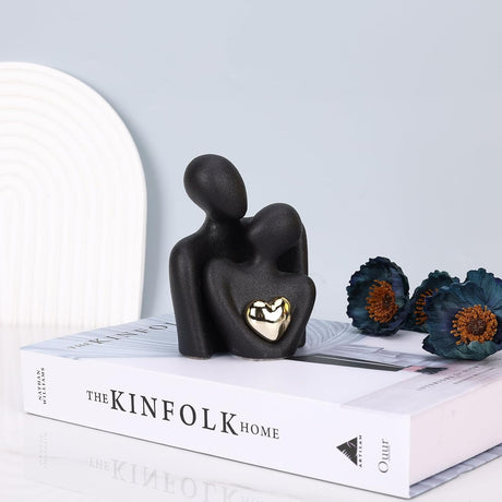 Mini Couples Statue - Ceramic Romantic Pair in Love Figurines for Bedroom Decor, TV Cabinet, Wedding Valentine's Gift, Small Knick Knacks Home Shelf (4.7 inch Black) 12 cm inch) Black