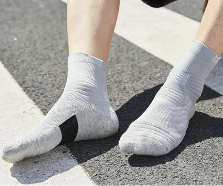 Basketball Socks Cushioned Thick Hiking Cycling Athletic Crew Socks for Men Women Boy