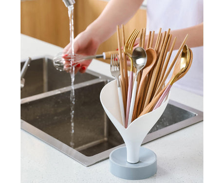 Storage Rack Creative Multifunctional Plastic Funnel Drain Chopstick Cage for Kitchen-White