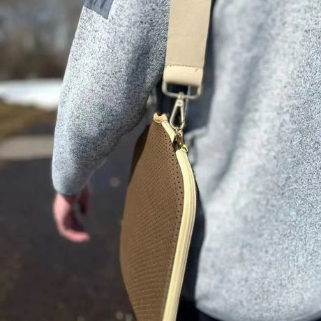 Pickleball Paddle Cover, Breathable Perforated Racket Protector Case with Zipper Pocket & Adjustable Crossbody Strap - Green