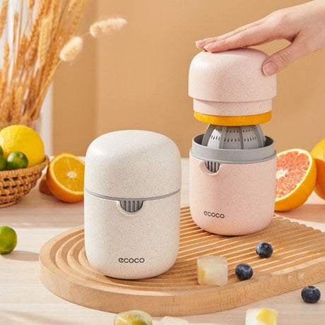 Wheat Straw Portable Manual Juicer, Mini Hand Press Fruit Squeezer for Oranges, Lemons, and Pomegranates—Beige