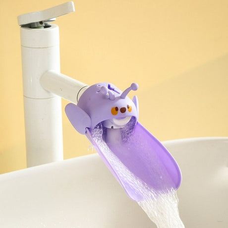 Cute Bee Faucet Extender for Kids: Hand Washing Anti-Splash Water Guide—Yellow