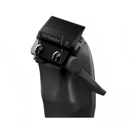 Cordless Wahl Vapor Hair Clipper  2.5hr Battery Life 60-Min Fast Charge 7 Guide Combs Included