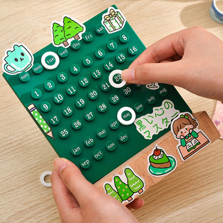 Wooden Kids Calendar DIY Hand Operated Develop Planning Skills Perpetual Calendar for Home Green