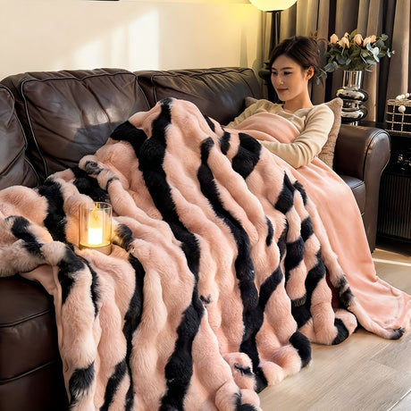 Class A Rabbit Fur Blanket Thickened Blanket Warm Blanket Home Decor Blanket - Pink - Size M  200-230cm