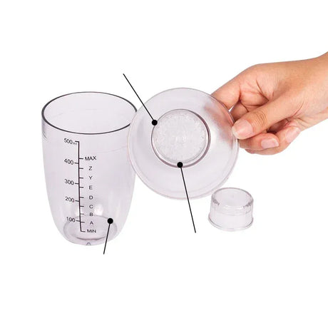 1PC Plastic Cocktail Shaker 700ml for Home Bar, Drink Mixing Utensil with Transparent and Black Scale