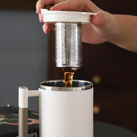 Travel Coffee Mug with Lid and Infuser, Stainless Steel Tea Strainer Thermos, 450ml Cup for Coffee and Tea