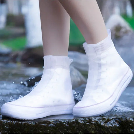 Waterproof Non-Slip Silicone Shoe Covers, Reusable Outdoor Sneaker Protectors with Enhanced Grip M