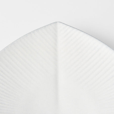 Plate 17.5cm Snow Leaf Glaze