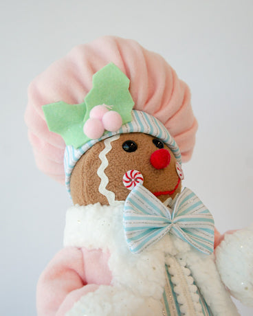 LUXURY CHRISTMAS GINGERBREAD TABLE DECORATION 38CM