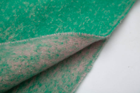 Green Plush Gradient Winter Scarf Shawl - Thick Textured Circle Yarn with Chunky Tassels - 185cm x 40cm