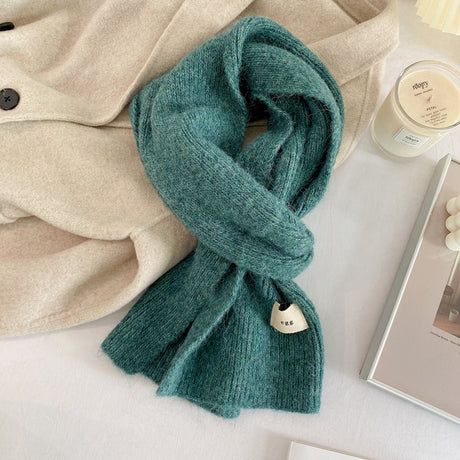 Green Cozy Knit Scarf - Soft Wool-Blend Winter Neck Wrap, Warm and Stylish