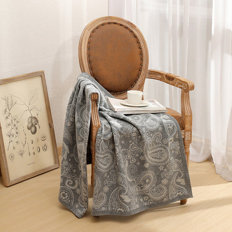 Grey Luxurious Paisley Jacquard Throw Blanket - Soft Wool Blend with Tassels, 120x150cm, Lightweight Sofa & Nap Blanket