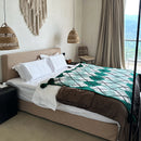 Green Chic Argyle Diamond Knit Throw Blanket with Tassels - Versatile Sofa & Bed Accent - 135 x 125cm