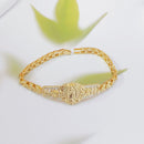 Elegant Hollow Floral Geometric Bracelet – Gold-Plated Copper Fashion Jewelry with Delicate Chain Design(R80）