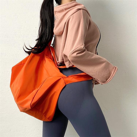 Green Large-Capacity Nylon Sports Fitness Bag(42x27x23cm) - Multi-functional Yoga Training & Travel Duffel, Waterproof Solid Color