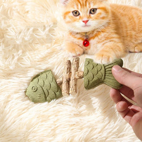 Brown 5 Pack Cat Catnip Toys Fish Bone Shaped Silvervine Chew Sticks for Teeth Cleaning and Interactive Play