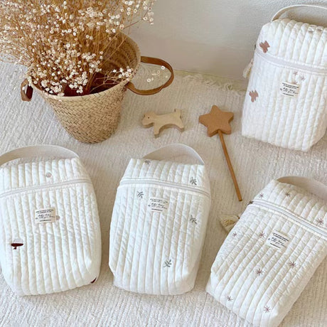 Leaves Quilted Nappy Storage Bag Portable Diaper Organizer Mommy Travel Pouch with Zipper 28x18x6cm for Australian Families and Stroller Use