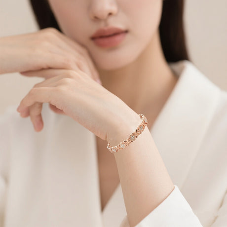 Black New Fashion Lightweight Luxury Four-Leaf Clover Diamond Inlaid Bracelet - Alloy Magnetic Watch Band Style Bracelet for Women + Free Disassembly Tool