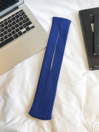 Blue High-Elastic Knit Short Phone Sling Bag – Compact Streetwear Accessory for iPhone, Minimalist Single Shoulder Carry with Stretchy Ribbed Design
