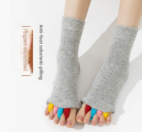 Green Open-Toe Yoga Five-Toe Socks | Bunion Corrector and Anti-Odor Design | Breathable Toe Separator Fitness Wear (One Size)