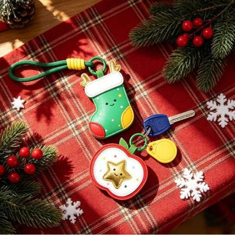 2-Piece Christmas stockings Shaped PU Leather Keychains – Cute Holiday Bag Ornaments and Car Decorations