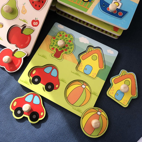 Gifts Hand-Grip Puzzle Board – Educational Shape Matching Toy for Early Learning, 14.5cm Square Design