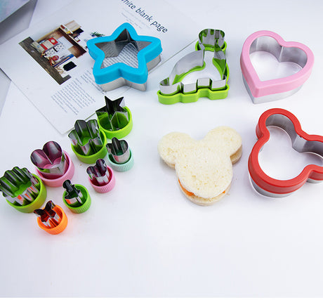 Stainless Steel Food Cutter Set – 12-Piece, Multi-Shape, with PP Press Cover for Sandwich, Cookie, Fruit and Vegetable Use(B)