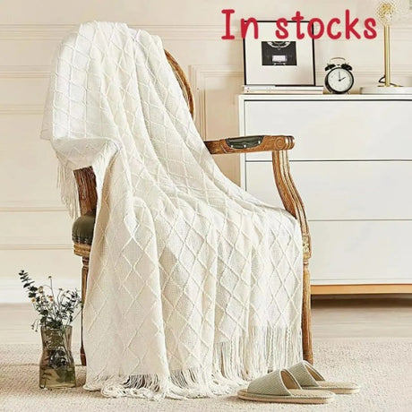 Orange-red Nordic Minimalist Knit Throw Blanket – 127×180cm Lightweight, Soft & Breathable Fleece-like Fabric with Tassel Edges for Sofa, Bed, Yoga & Air Conditioning Use