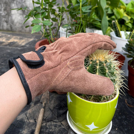 Size L Heavy-Duty Cowhide Protective Gloves with Heat Resistant and Wear-Proof Leather for Outdoor Camping Welding and Industrial Work Reliable Hand Guard for Local Professionals