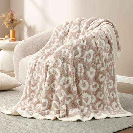 Leopard Print Checkerboard Flannel Throw Blanket(Medium 130 x 150 CM) - Anti-Pilling Trendy Soft Plush Blanket for Bed, Sofa & Travel
