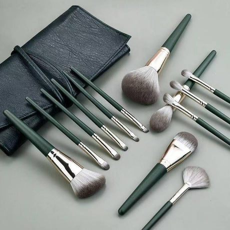14-Piece Green Brush Storage BagSynthetic Fibre Makeup Brush Set - Soft Bristles, Long Handles, Complete Face and Eye Kit, Beginner Friendly Beauty Tools for Foundation, Blush, and Eyeshadow Application