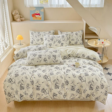 Rose Print Bedding Set - 3 Piece Set - Quilt Cover 229 x 229 cm with 2 Pillowcases 51 x 66 cm - White and Black Floral