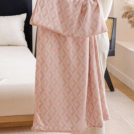 Pink Diamond Pattern Bamboo Fiber Summer Cooling Blanket 200×230cm for Bed Sofa Air Conditioned Room Lightweight Breathable Gauze Coverlet