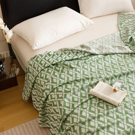 Green Diamond Pattern Bamboo Fiber Summer Cooling Blanket 150×200cm for Bed Sofa Air Conditioned Room Lightweight Breathable Gauze Coverlet