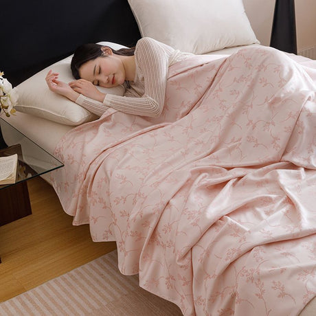Pink Bamboo Fibre Summer Blanket - Vine Pattern Cooling Throw Blanket 200×230cm Lightweight Breathable Summer Quilt