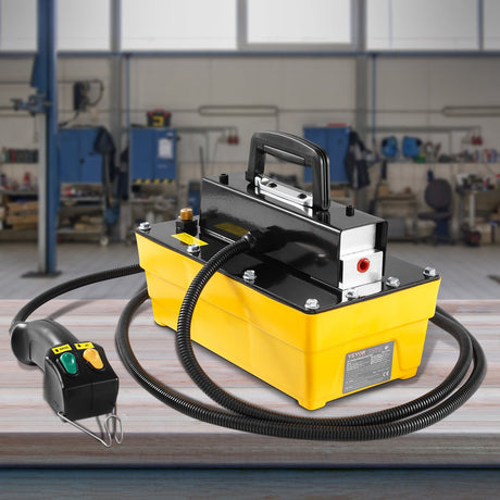 VEVOR 10,000PSI Air Hydraulic Pump, 2.3 L Reservoir, NPT 3/8 In Oil Outlet, NPT 1/4 In Inlet, Air Actuated Foot Pump with Remote Control Actuator, for Automobile Frame Machine & Hydraulic Press